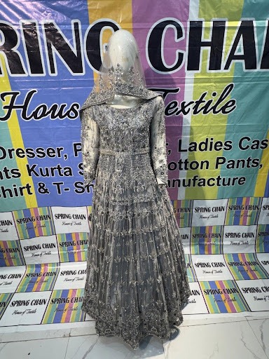 maxi grey silver
